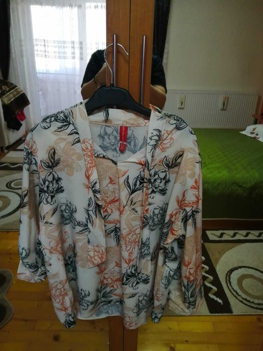 Bluza subțire cu mânecă lunga