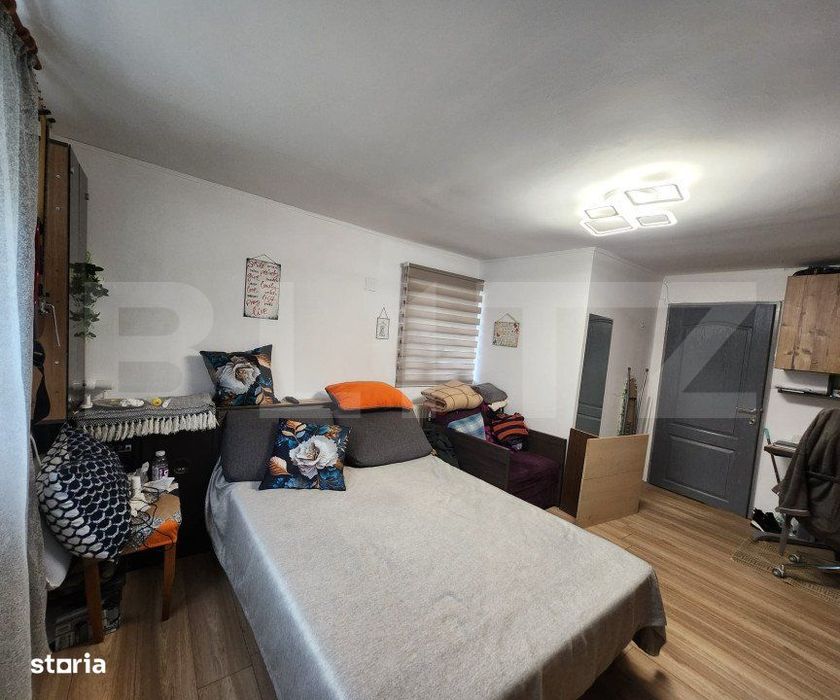 Casa cu 3 camere, 2 bucatarii, Teren de 1000 mp, zona Unirii