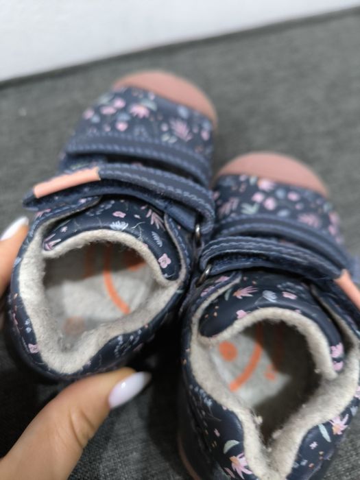 Sneakers biomecanics mărimea 21 imblanite cu lână, perfect pt toamna iarna