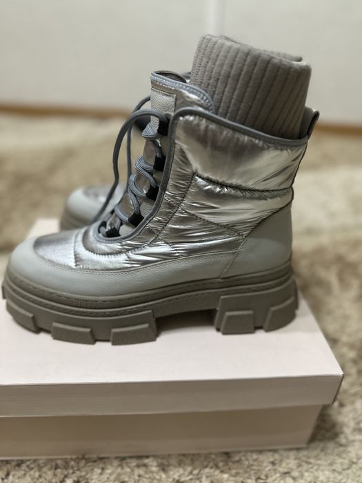 Продам ботинки зимние (Италия)