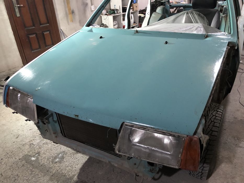 Продам капот на ваз 21099