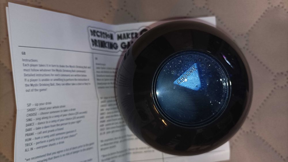 Забавни парти игри: бира понг, магическа топка, шот рулетка (fun drinking games: beer pong, 8-ball, shot roulette) възможност за отделно закупуване