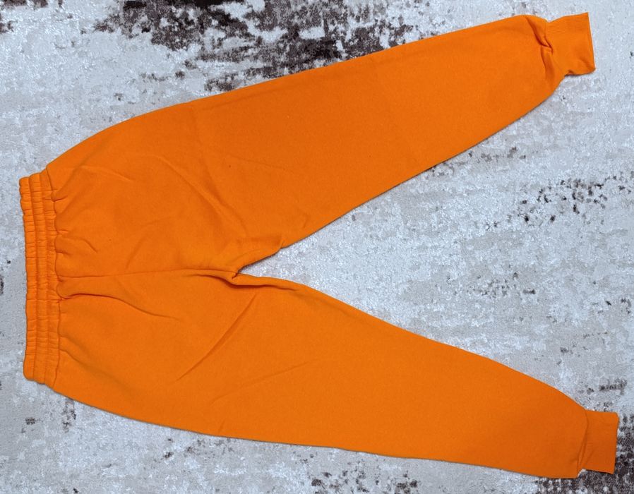 Vând pantaloni noi de bărbați Made by Society