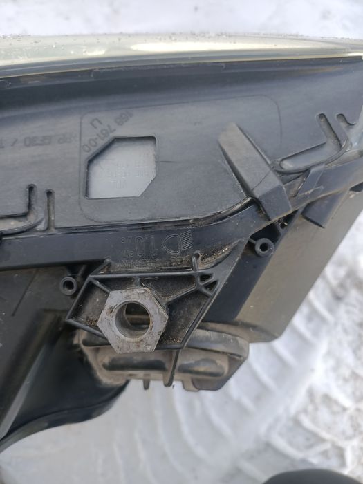 Фара BMW E60 левая