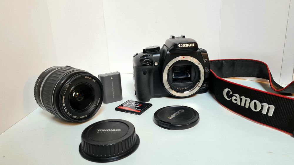 Canon EOS 400D + Obiectiv 18-55mm impecabil!