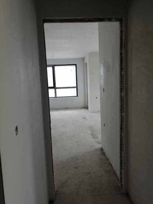 Продава се Тристаен апартамент в Пловдив, Въстанически - 84 кв.м за 1429 €/кв.м - Снимка #2