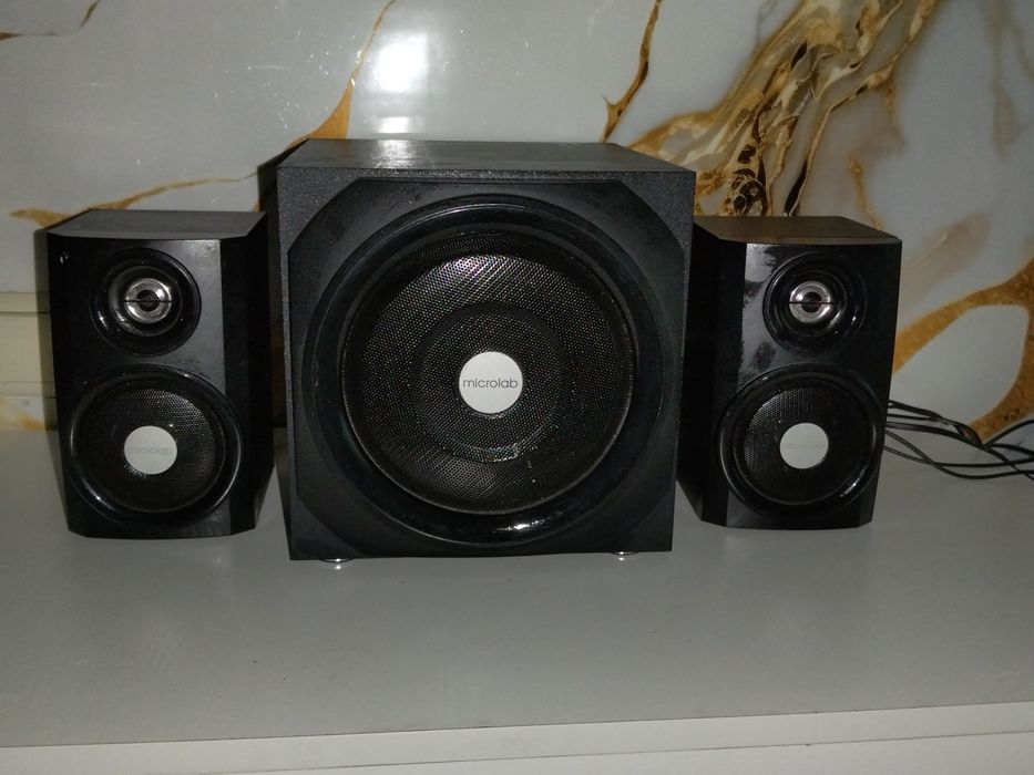 Продам колонка и Савбувер