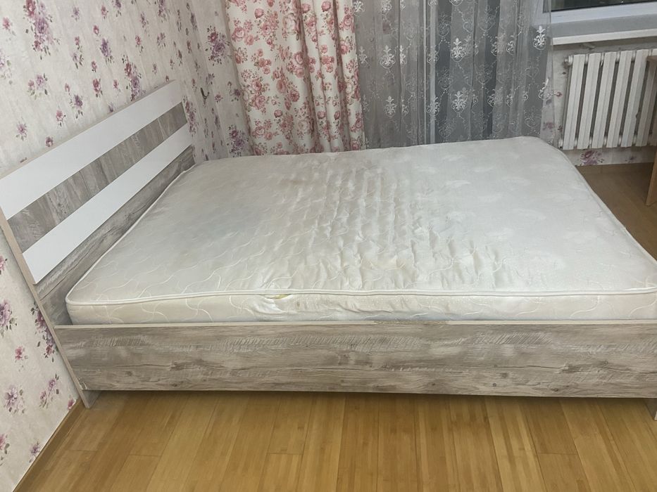 Продается двухспальный кровать