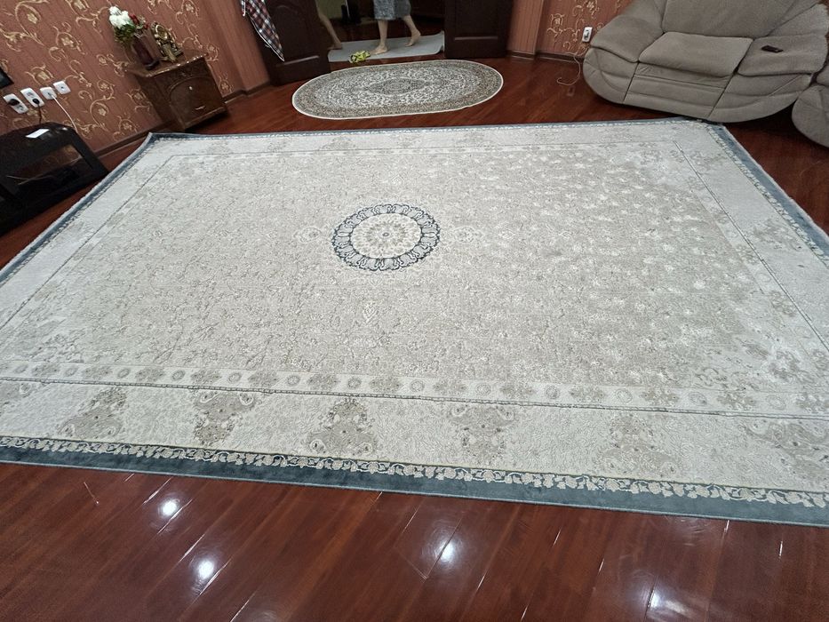 ковер продается иранский