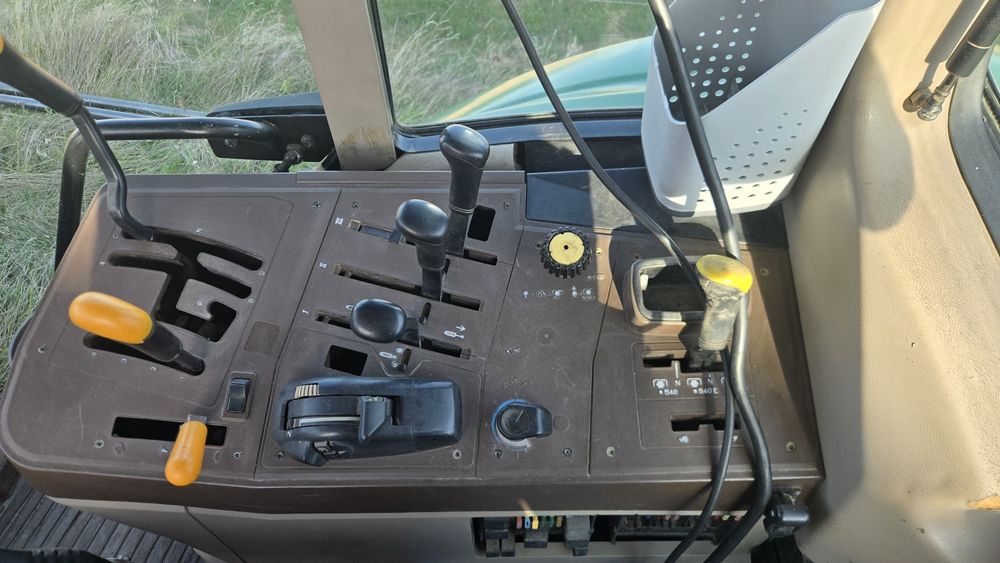 Tractor John Deere 6220 (2007) cu Încărcător Frontal – Înmatriculat, Anvelope Noi