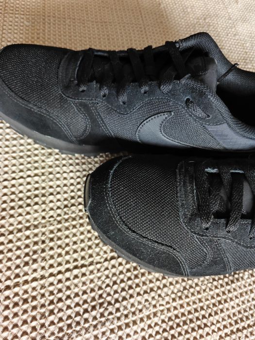 Нови, оригинални Nike MD Runner 2 / EUR 43-27.5 см.