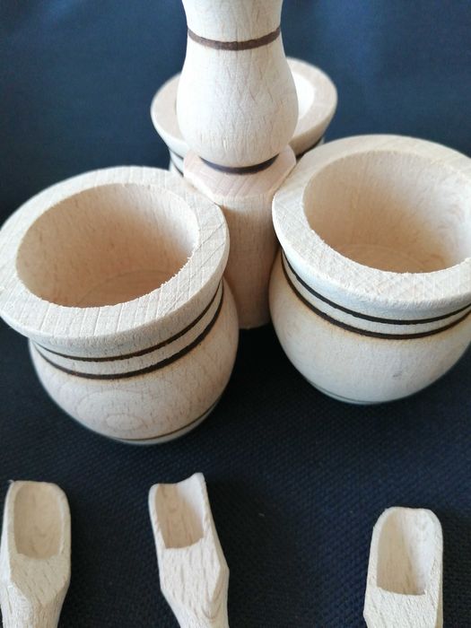 Solnita lemn suvenir Romania condimente scobitori sare piper