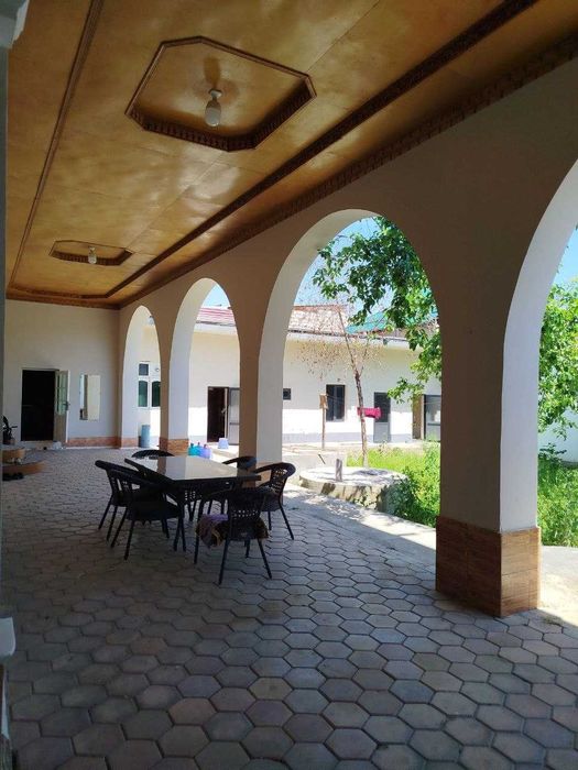 Qarshi shahri Alisher Navoiy MFYda hovli sotiladi
