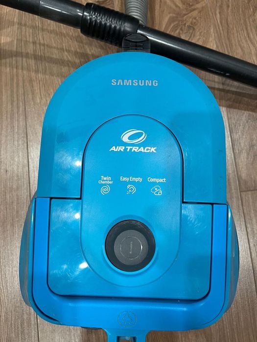 Продам пылесос в отличном состоянии