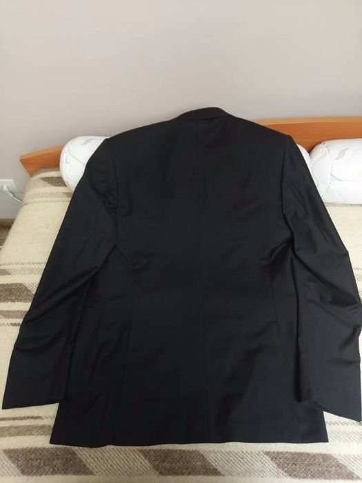 ЧИСТО НОВ Мъжки костюм Roy Robson 100% вълна , размер М