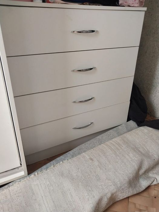 Продам спальный гарнитур
