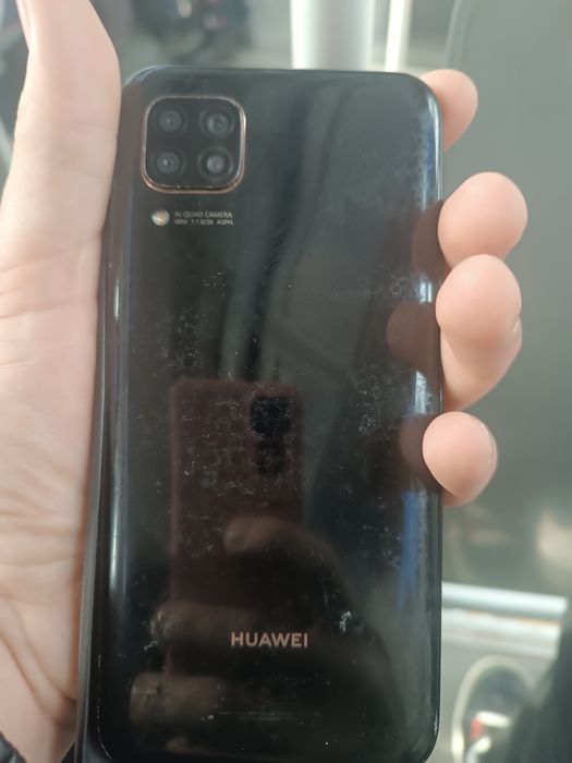 Продам Huawei p 40 lite 6/128gb