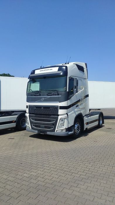 Volvo FH 500 sotiladi