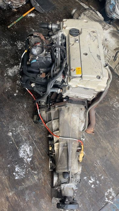 Контрактный двигатель на Mercedes Benz W210 объем 2.3