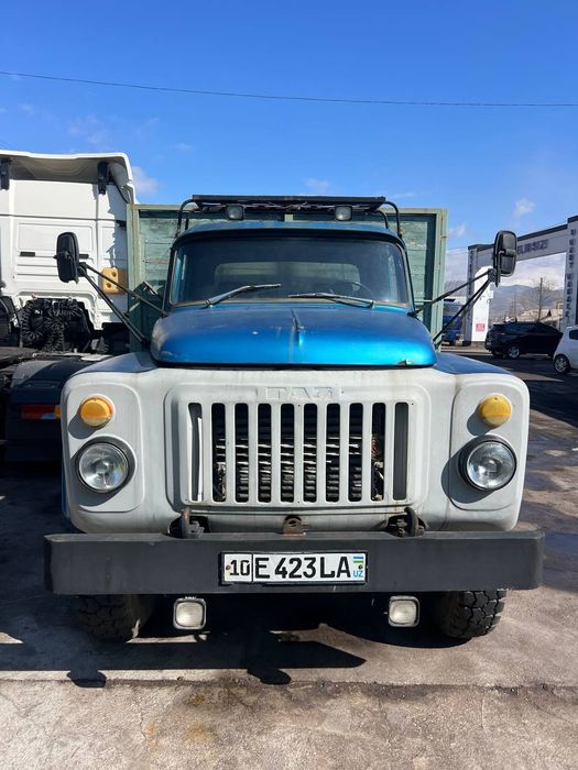 Газ 53 сотилади  яхши холатда