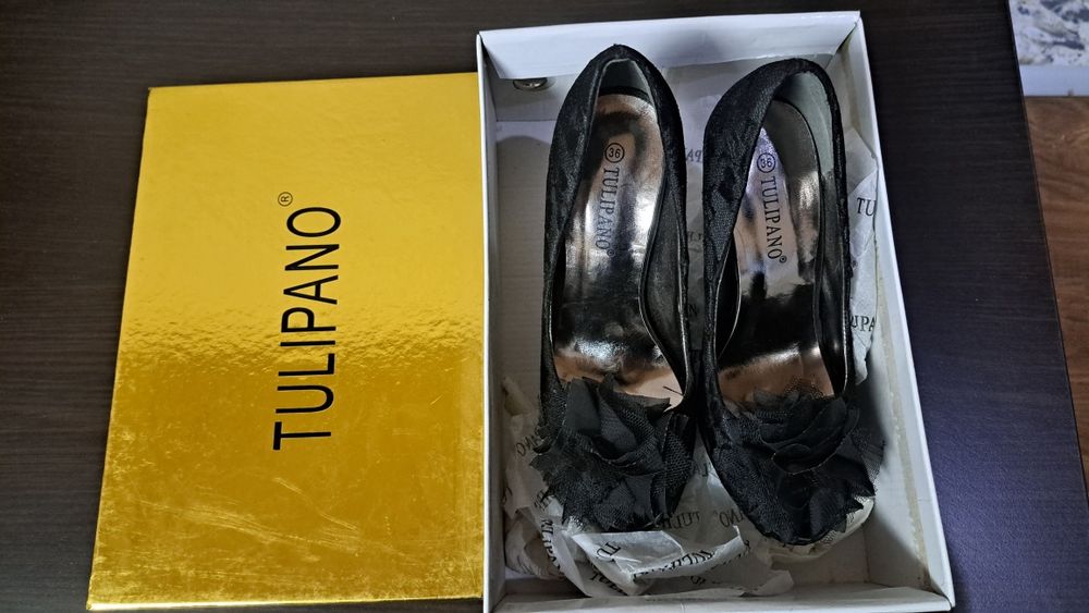 Pantofi  de dama negrii de ocazie nr 36