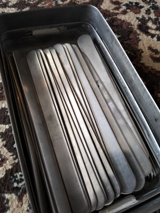 Шпатель медицинский в биксе