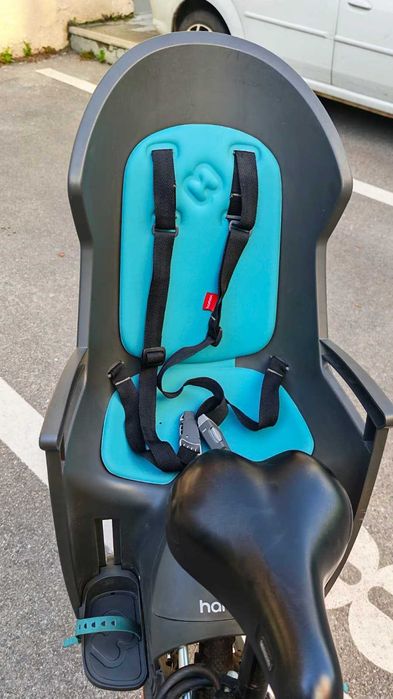 Scaune bicicletă copii Hamax 22 kg – prindere pe cadru – stare foarte bună