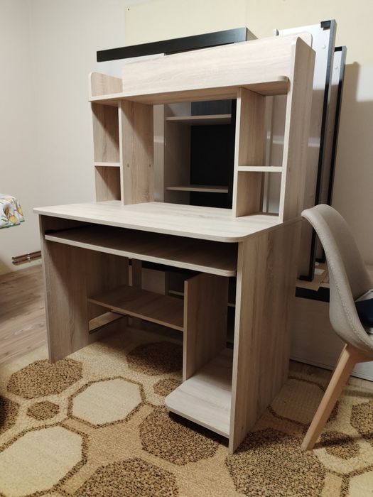 Birou second de vânzare