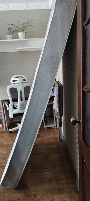 Недорого продам матрас