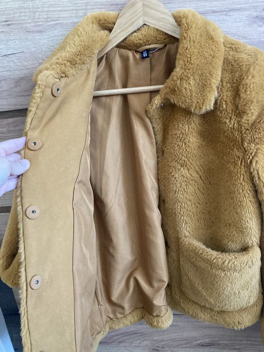 Топло късо пухено палто HM