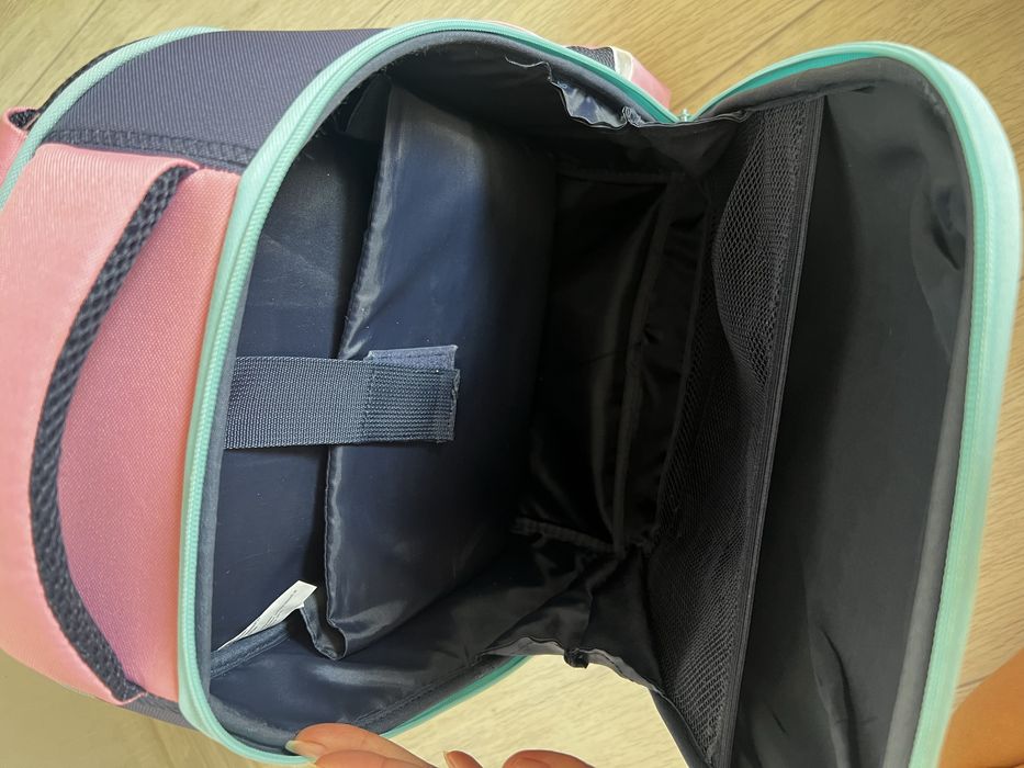 Продам рюгзак для девочки