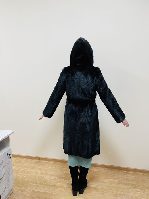 Продам Норковую шубу