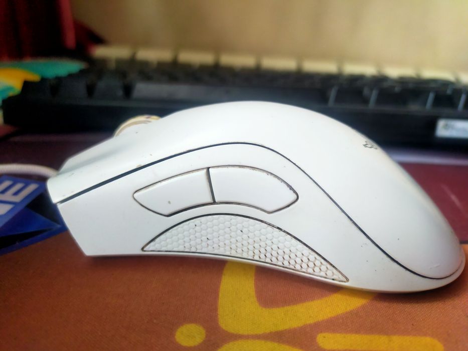 Игровая Эргономичная мышь Razer deathadder essential