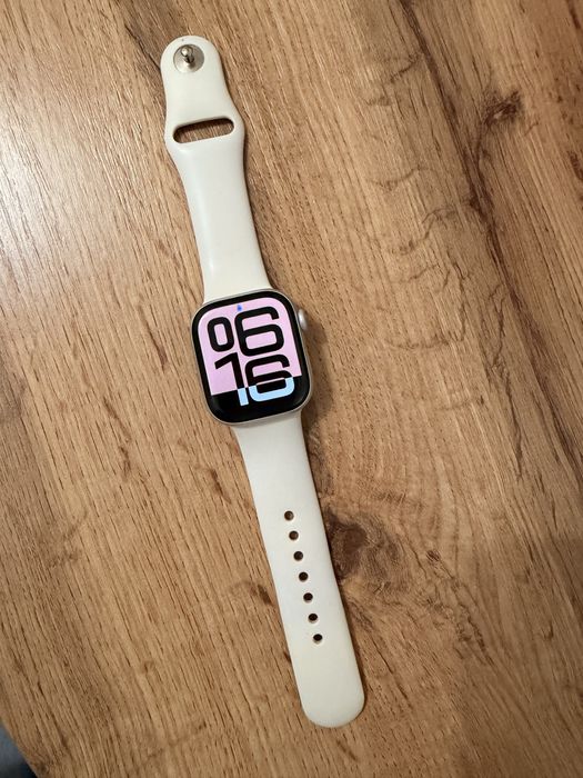 Продаю часы iWatch 10
