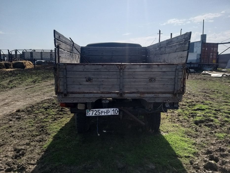 Обмен Уаз бортовой на лошадей