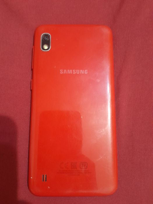 Продаю самсунг а10