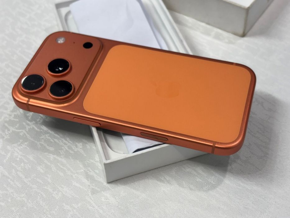 iPhone 17 Pro Cosmic Orange 256GB GARANTIE 10/10 Neverlocked