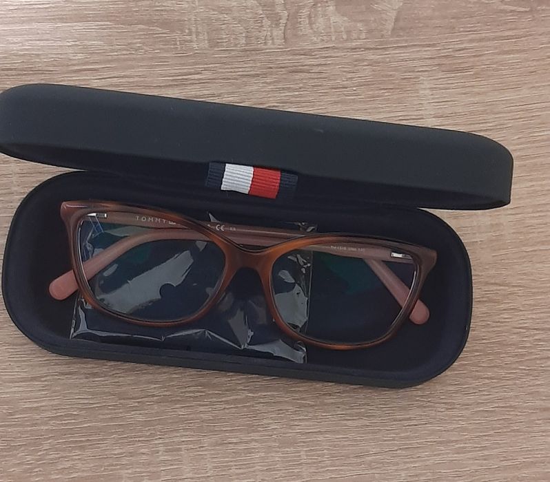 Ochelari Tommy Hilfiger originali noi cu dioptrie 1
