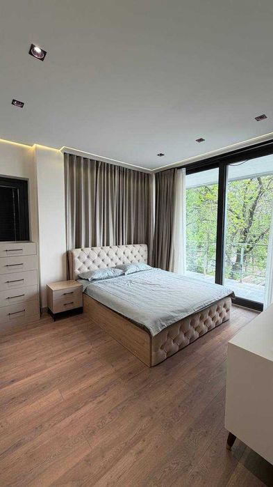 Шикарная!! 4х ком. Дуплекс в р-н Мирабадском улица Саракулька ID06