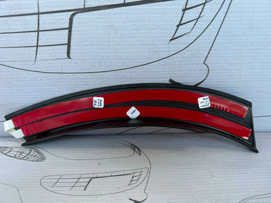 Ornament Pasaj Roata Spate Stanga Seat Ateca 2016-2020 Cod OEM 575853025G 9B9 (5C2)