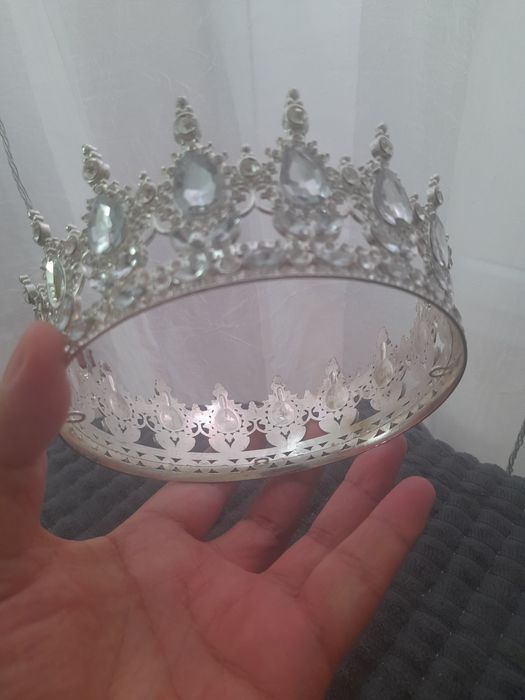 Продам корону королевы