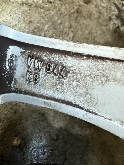 Оригинални джанти за VW с летни гуми