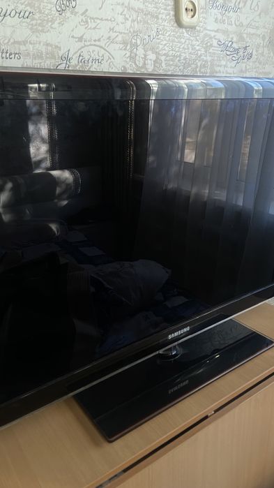 Продам телевизор samsung