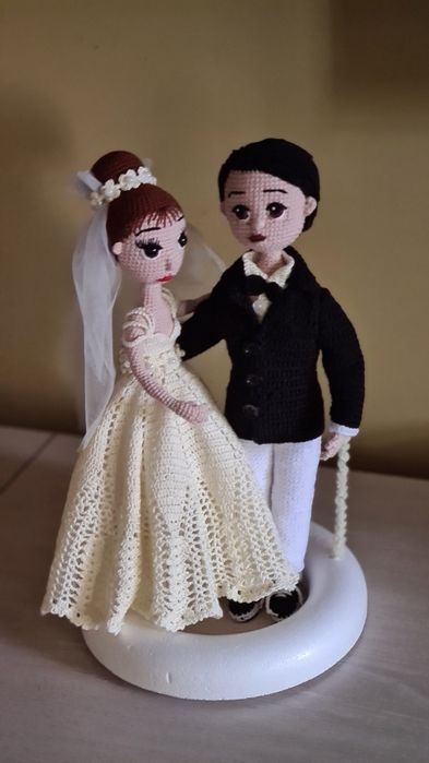 Păpuși croșetate manual