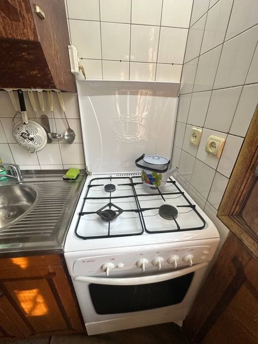 Чиланзар 20.  Айген.  Срочно 1 комнатная Продажа