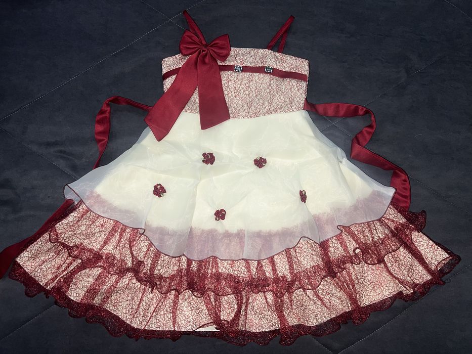 Платье на девочку 5-6 лет