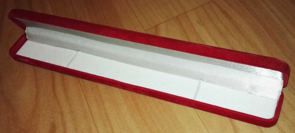 Футляр для бижутерии