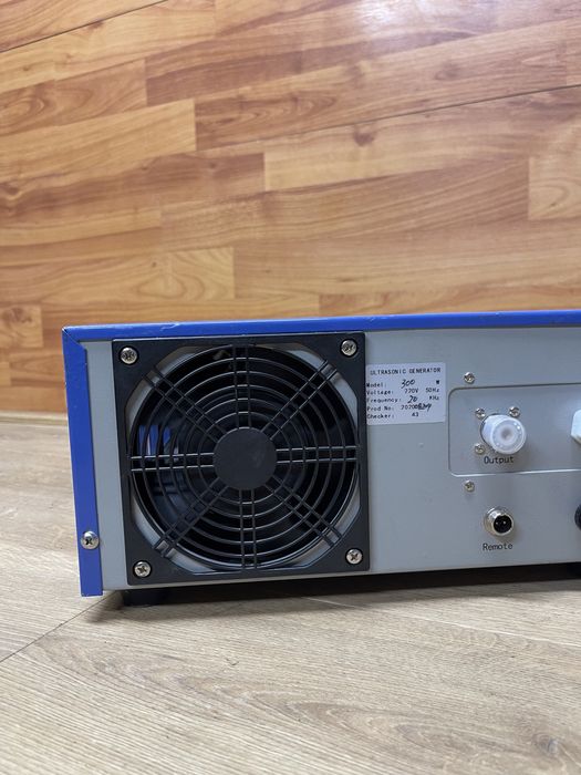 Generator ultrasonic curatare cu impulsuri