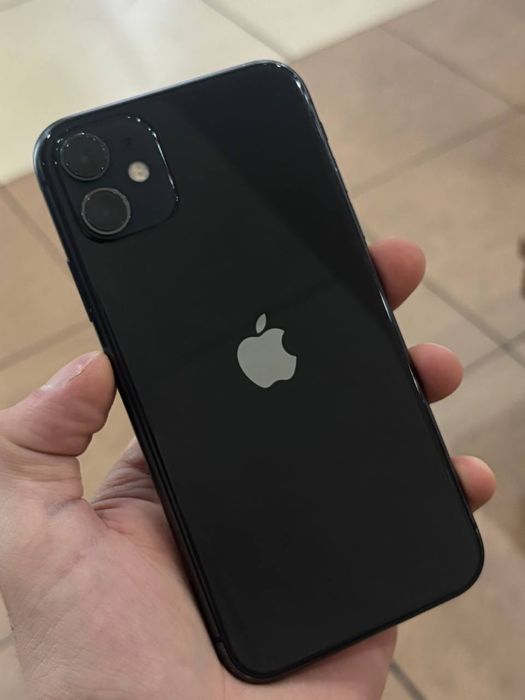 Продам в хорошем состоянии Iphone 11