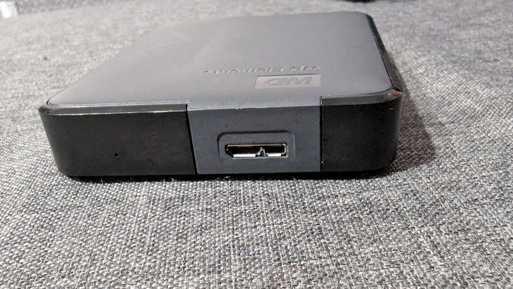 HDD Extern WD Elements 3TB -19h funcționare